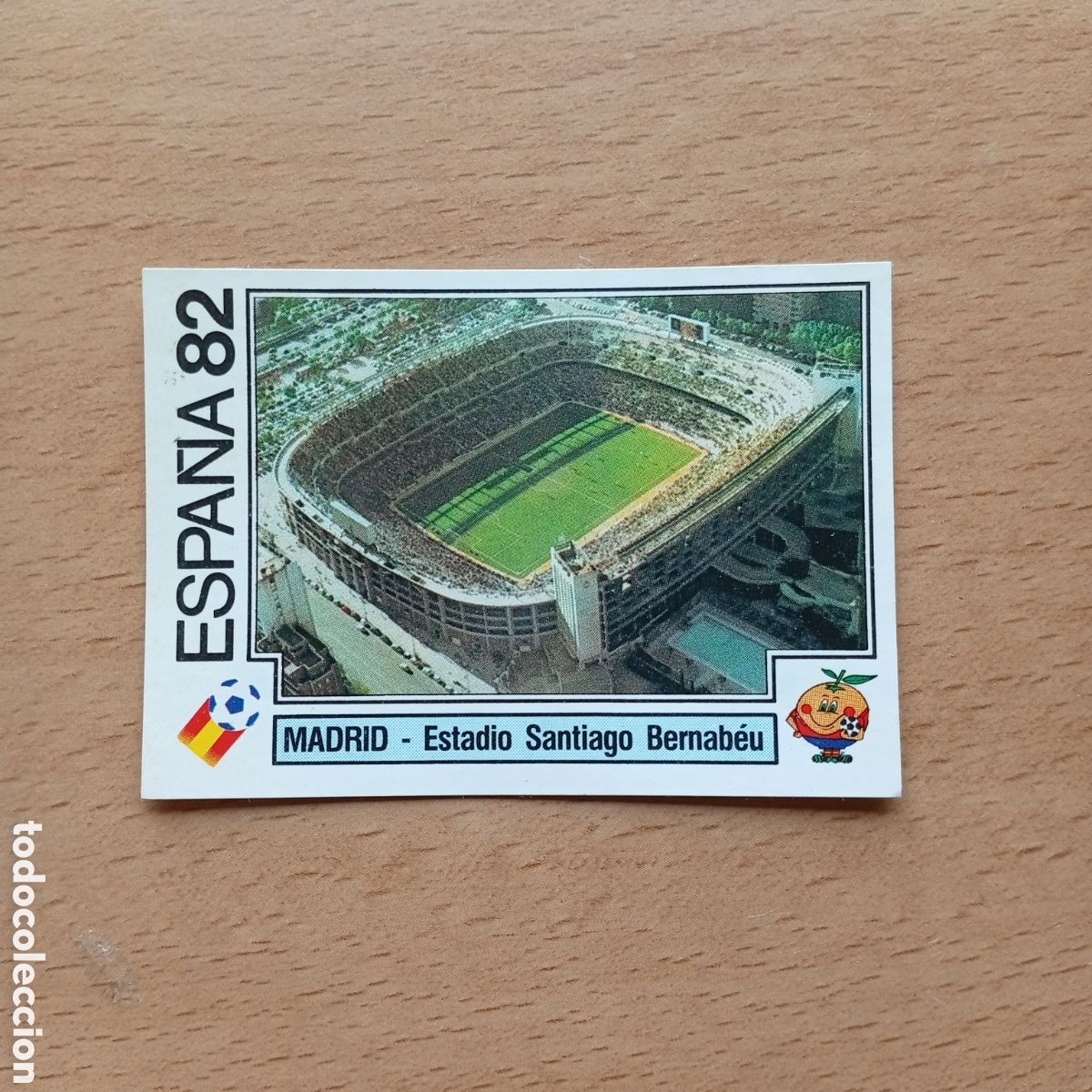 Football Stickers: 1982 ESPA&Ntilde;A 82 - N&ordm; 11 ESTADIO SANTIAGO BERNABEU - PANINI