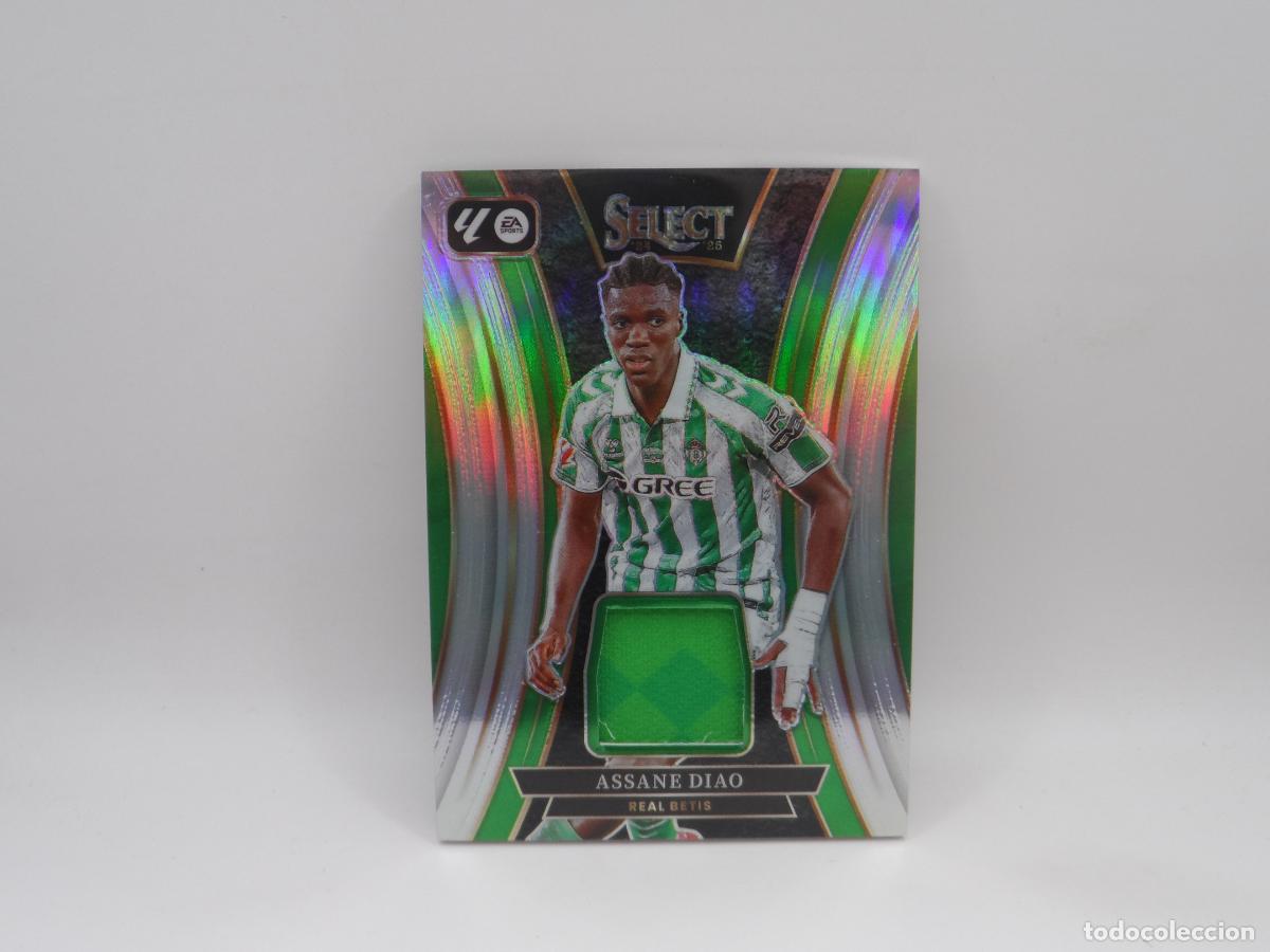 Cromos de f&uacute;tbol: PARCHE TROZO DE CAMISETA ASSANE DIAO BETIS PANINI SELECT 2025 2026 25 26 PATCH