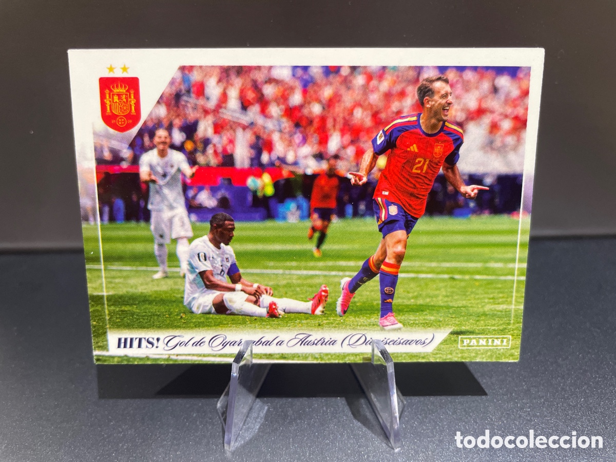 Cartes &agrave; collectionner de Football: Triplete de Autoridad Oyarzabal 52 Hits! Pasion Espa&ntilde;a Panini Club 2026 Seleccion Espa&ntilde;ola