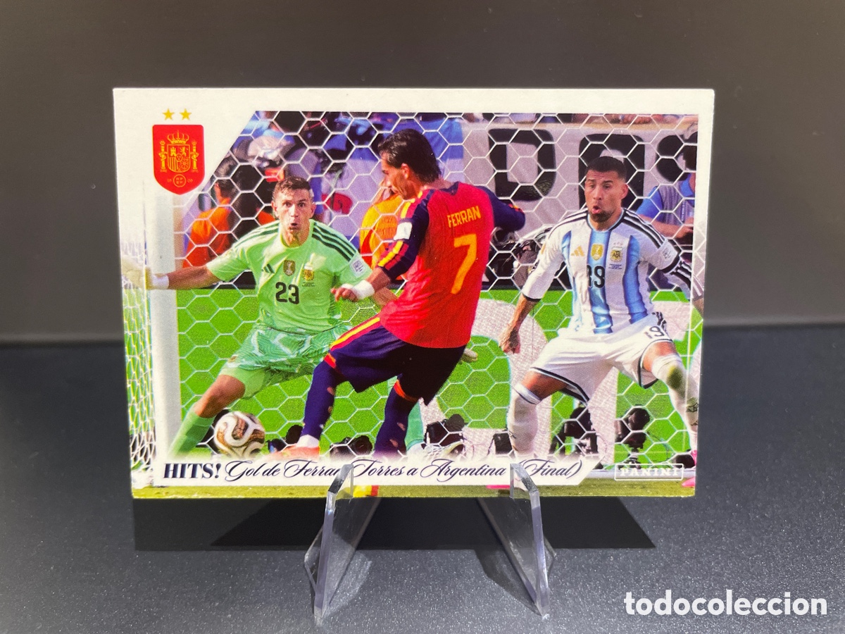 Cartes &agrave; collectionner de Football: De Torres a la Eternidad 56 Hits! Pasion Espa&ntilde;a Panini Club 2026 Seleccion Espa&ntilde;ola