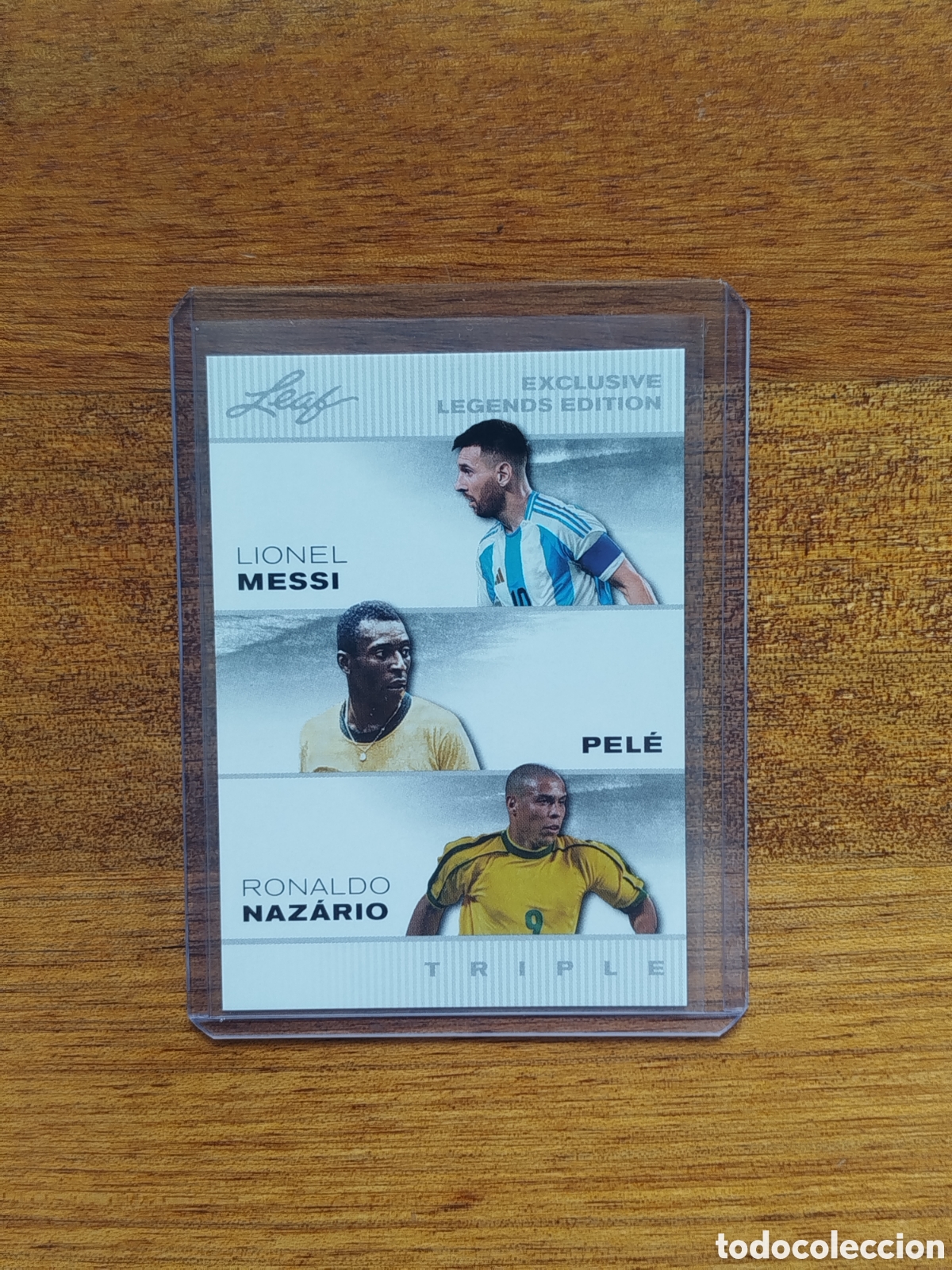 Football Stickers: Carta exclusive legends: Messi, Pel&eacute; y Nazario
