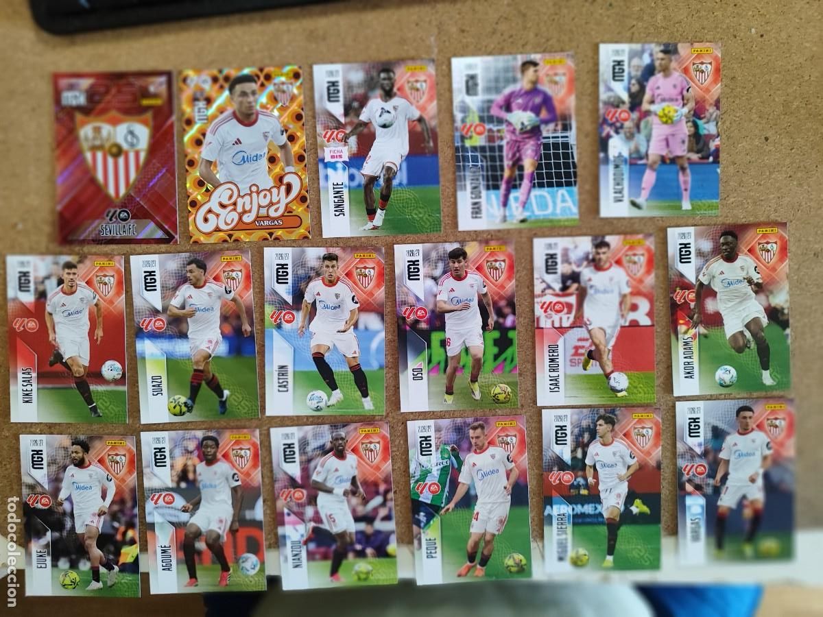 Football Stickers: MEGACRACKS 26/27 LOTE DE 17 CARTAS DEL SEVILLA CON ESPECIALES Y FICHAJE # PANINI