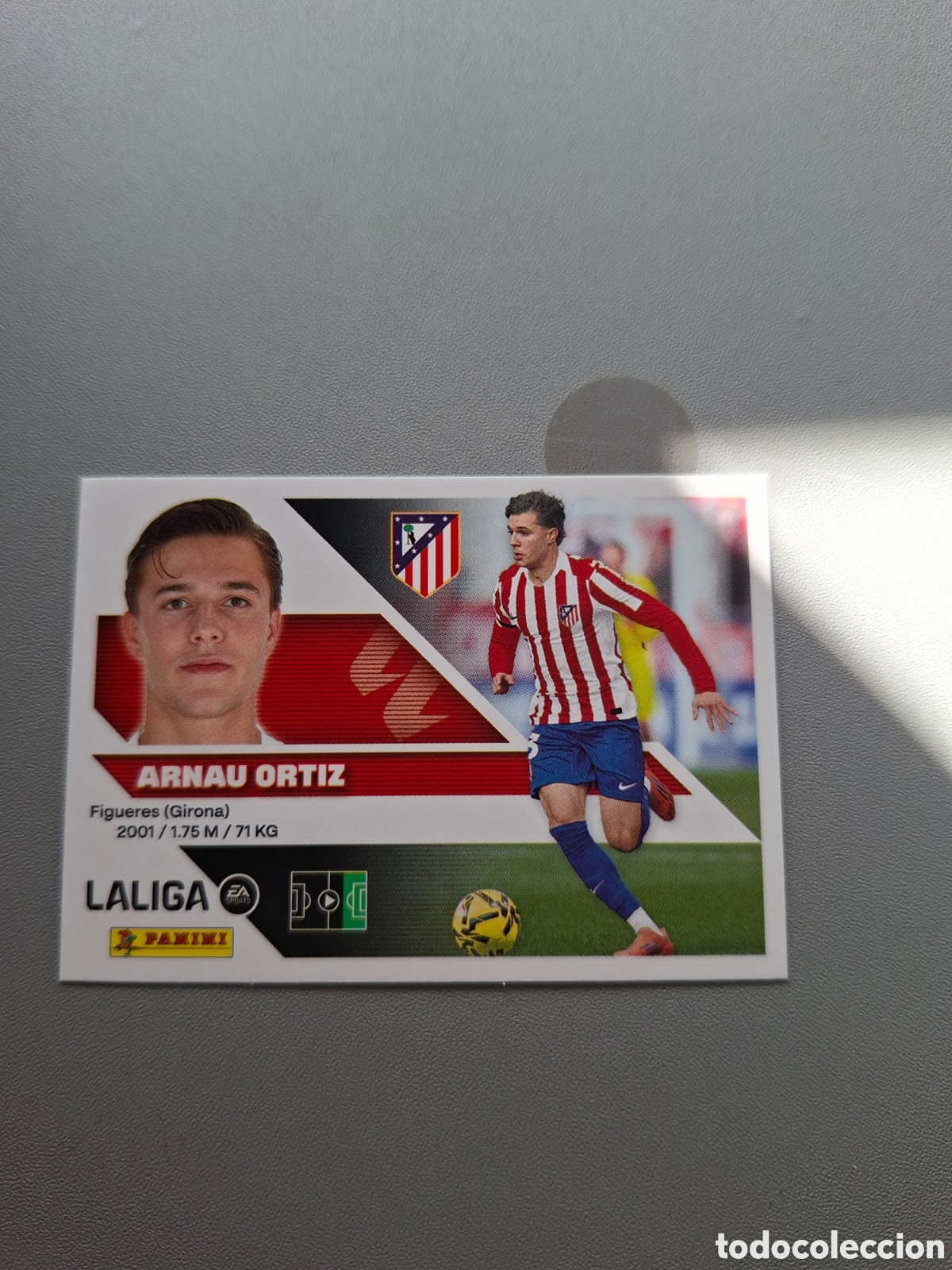 Cromos de f&uacute;tbol: Arnau Ortiz 16 Bis Coloca Atl&eacute;tico de Madrid - Liga Este 2026 2027 26 27