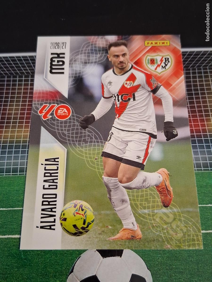 Cromos de f&uacute;tbol: 303 ALVARO GARCIA RAYO VALLECANO CROMOS MEGACRACKS MGK LIGA FUTBOL PANINI 2026 2027 26 27
