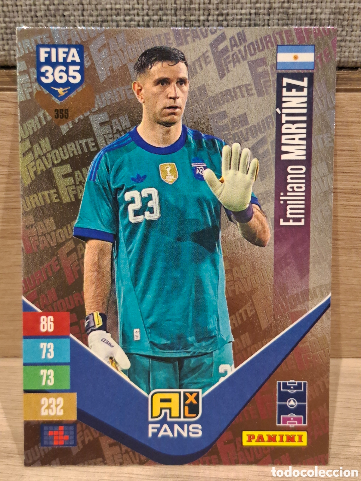 Cromos de f&uacute;tbol: #355 Emiliano Mart&iacute;nez - Fans