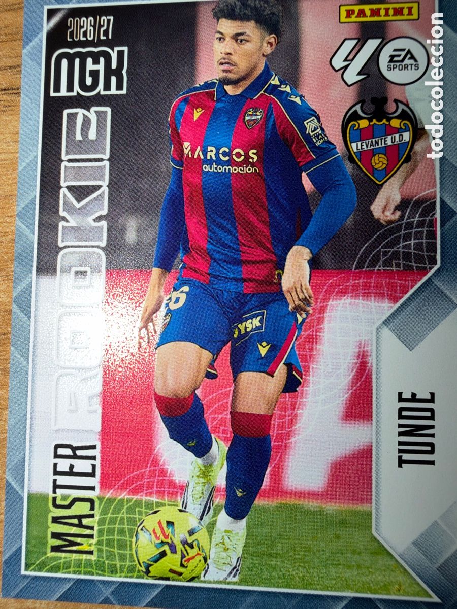 Cromos de Futebol: 421 Tunde -MASTER ROOKIE - (LEVANTE) - MEGACRACKS 2026/27 (PANINI)