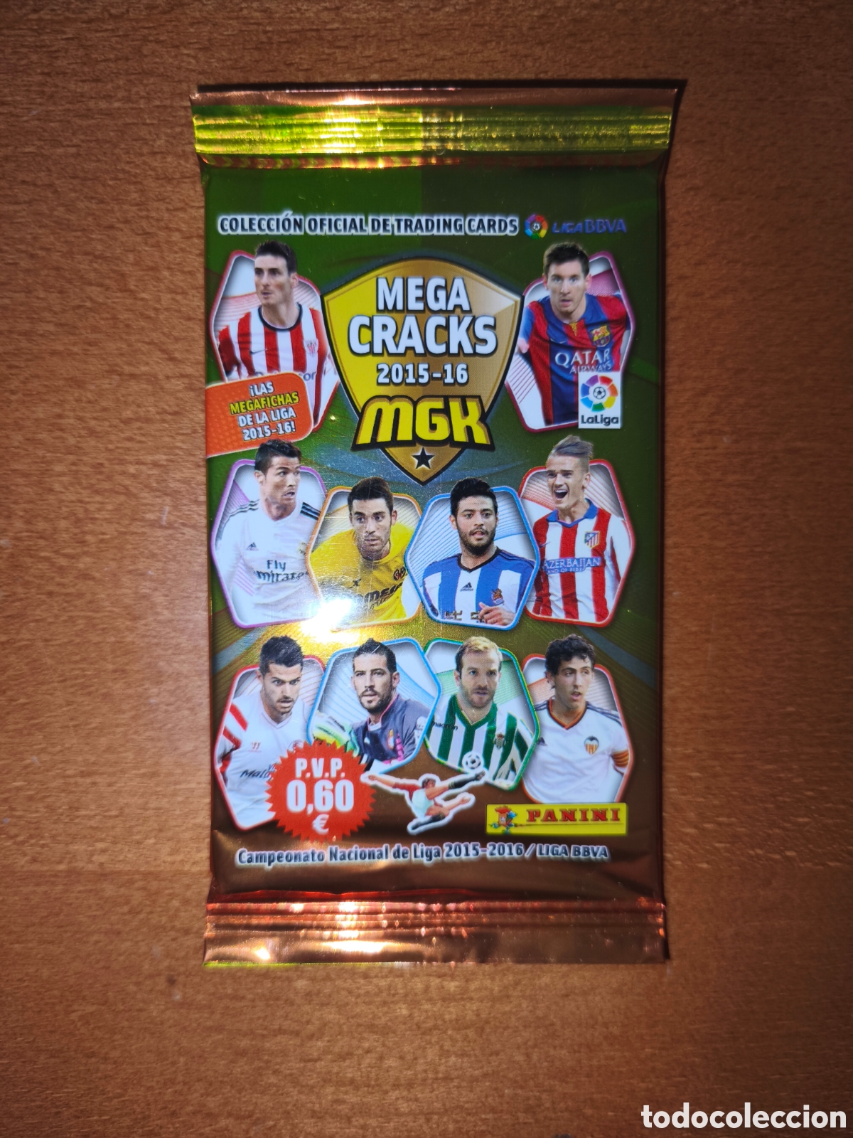 Football Stickers: Sobre sin abrir MGK Megacracks 15/16 Panini