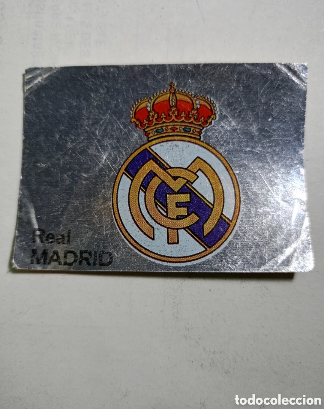 Figurine di Calcio: Real Madrid escudo cromo adhesivo sin trasera