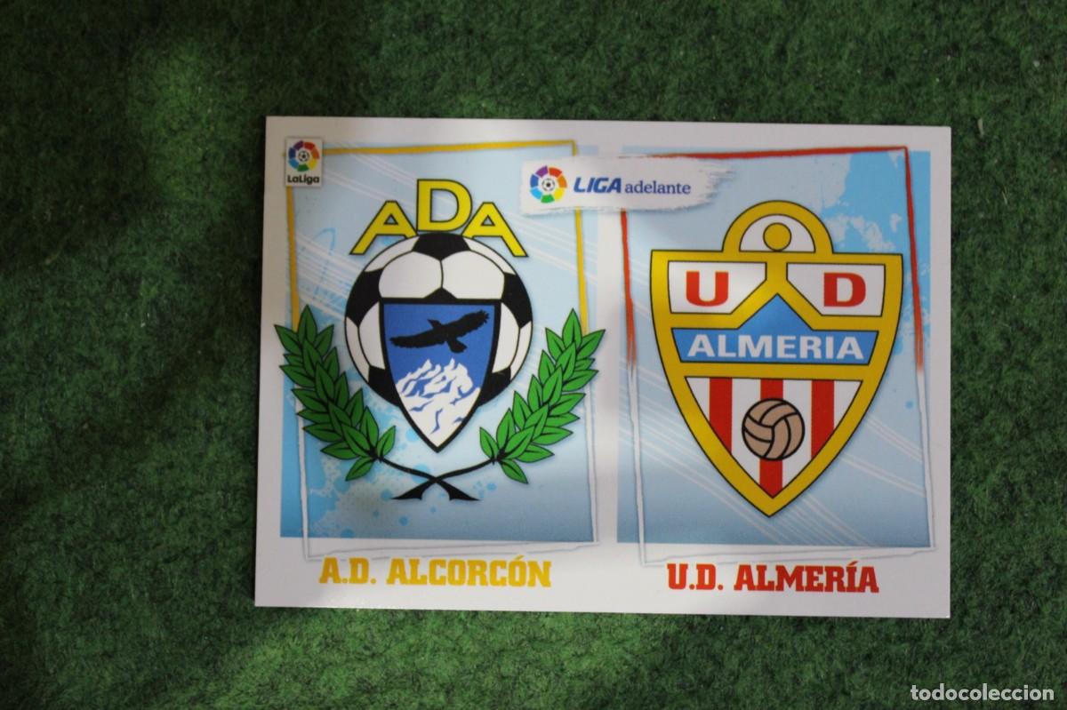 Cromos de f&uacute;tbol: 2 ESCUDOS ALCORC&Oacute;N - ALMER&Iacute;A LIGA ADELANTE LIGA ESTE PANINI 2015 2016 LIGA BBVA