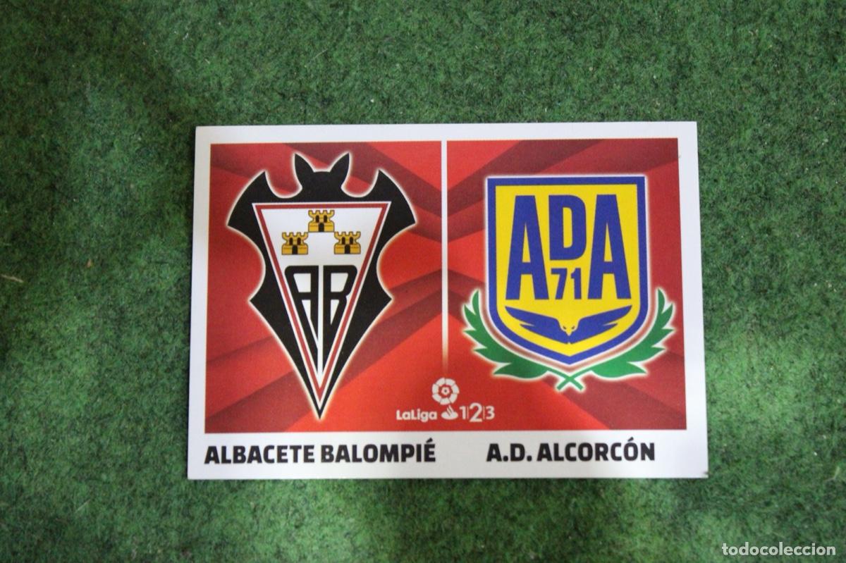 Football Stickers: 1 ESCUDOS ALBACETE / ALCORC&Oacute;N LALIGA 1|2|3 LIGA ESTE 2017-18 2017 2018 17 18 LALIGA SANTANDER