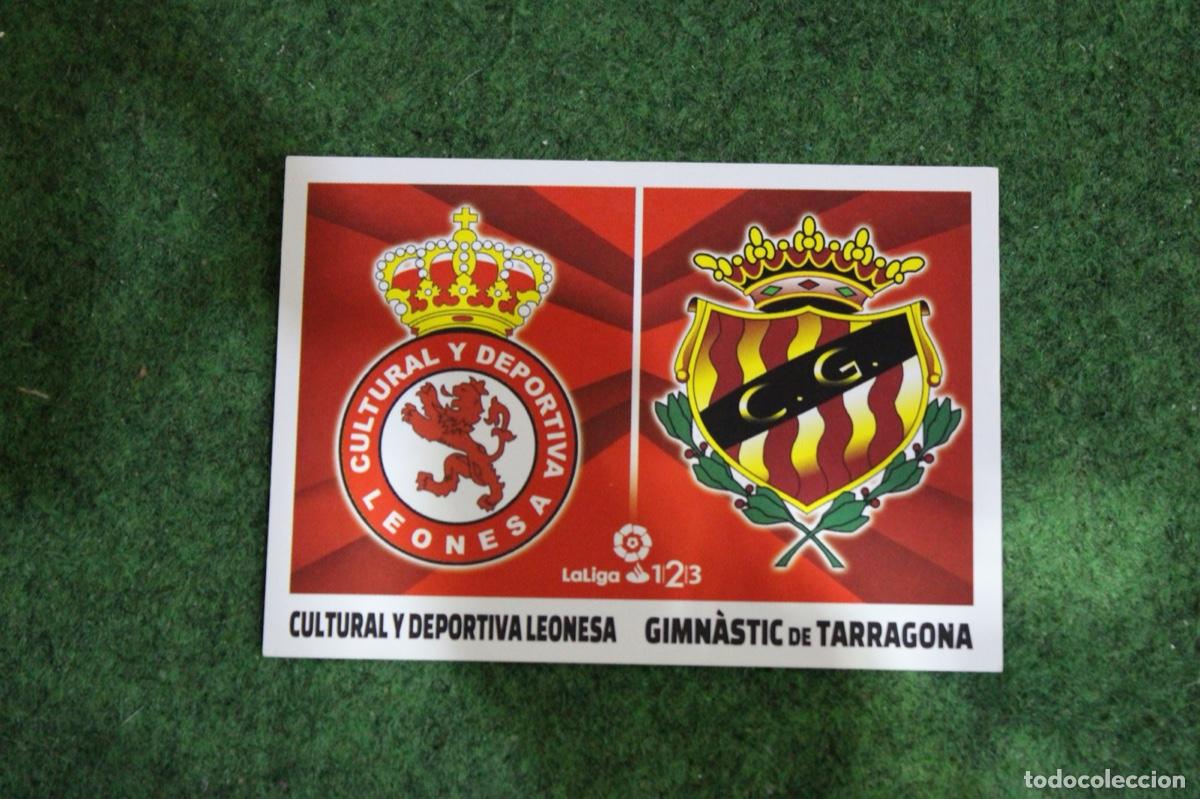 Figurine di Calcio: 4 ESCUDOS CULTURAL LEONESA / GIMN&Agrave;STIC LALIGA 1|2|3 LIGA ESTE 2017-18 2017 2018 LALIGA SANTANDER