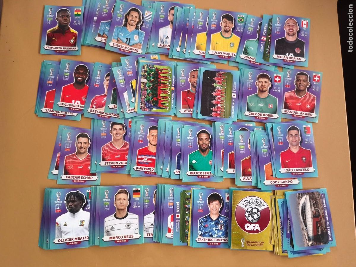 Football Stickers: qatar 2022, contiene 215 cromos