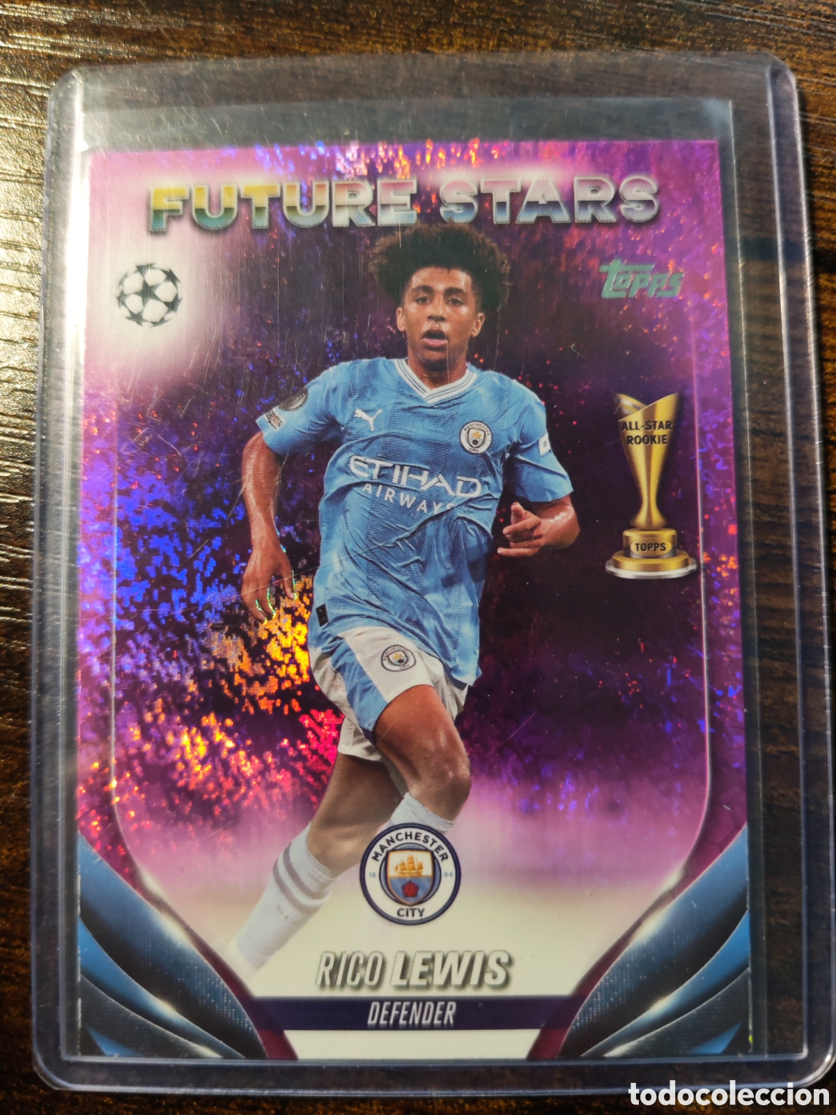 Cromos de f&uacute;tbol: Rico Lewis Manchester City Future Stars Pink Sparkle Topps UCL 23-24