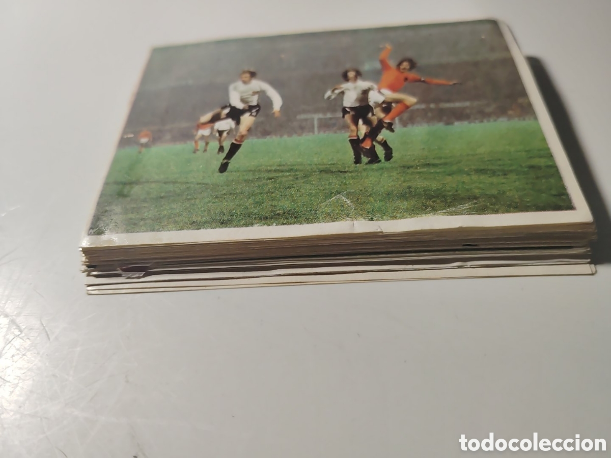 Cartes &agrave; collectionner de Football: 33 cromos sin repetir. As&iacute; juego al f&uacute;tbol. Johan Cruyff. Despegados