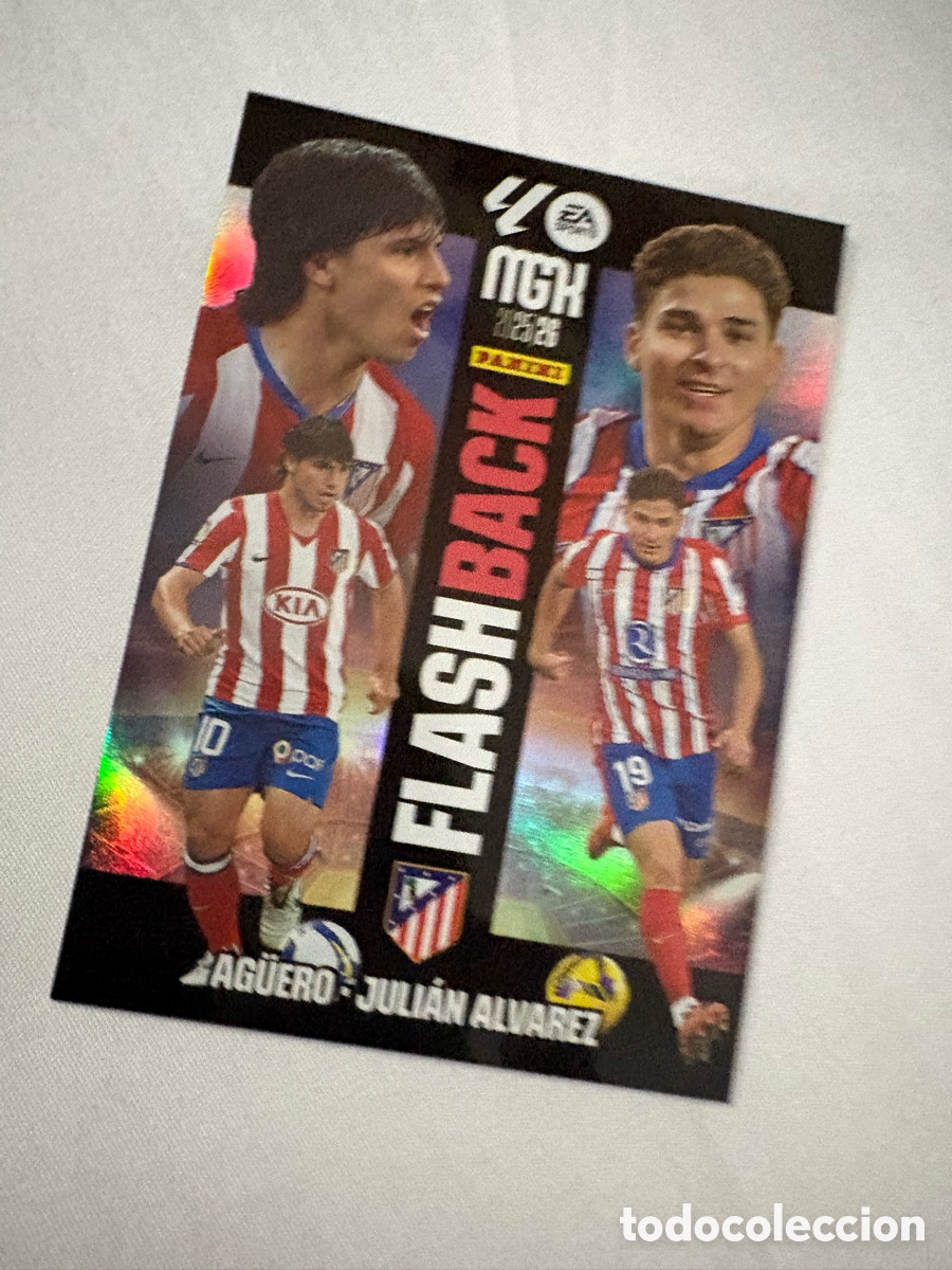 Cromos de f&uacute;tbol: Juli&aacute;n & Ag&uuml;ero Flashback Megacracks 2025-26 - Atl&eacute;tico de Madrid