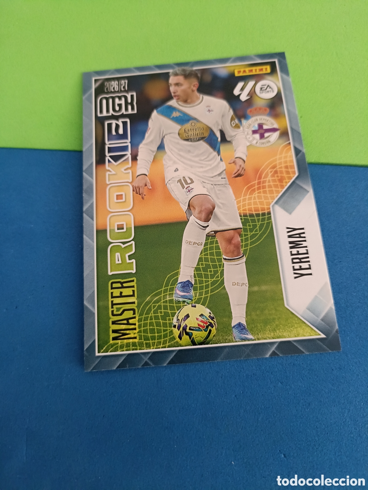 Cromos de f&uacute;tbol: PANINI 2026 2027 MGK MEGACRACKS 25 Aniversario - Rookie 423 Yeremay