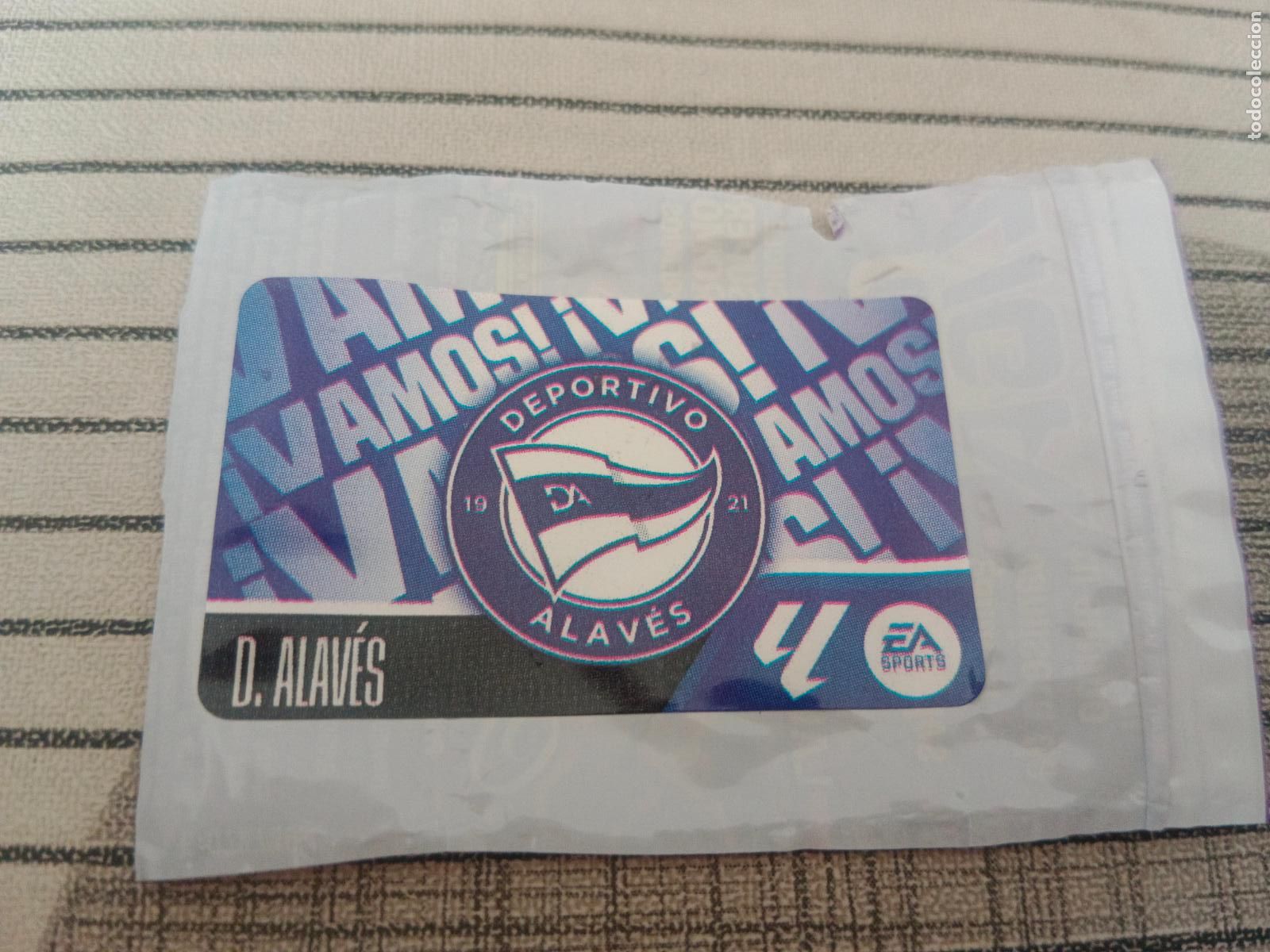 Cromos de f&uacute;tbol: TEMPORADA 2026 2027 26 27 CHICLE ESCUDO ALAVES ESTE