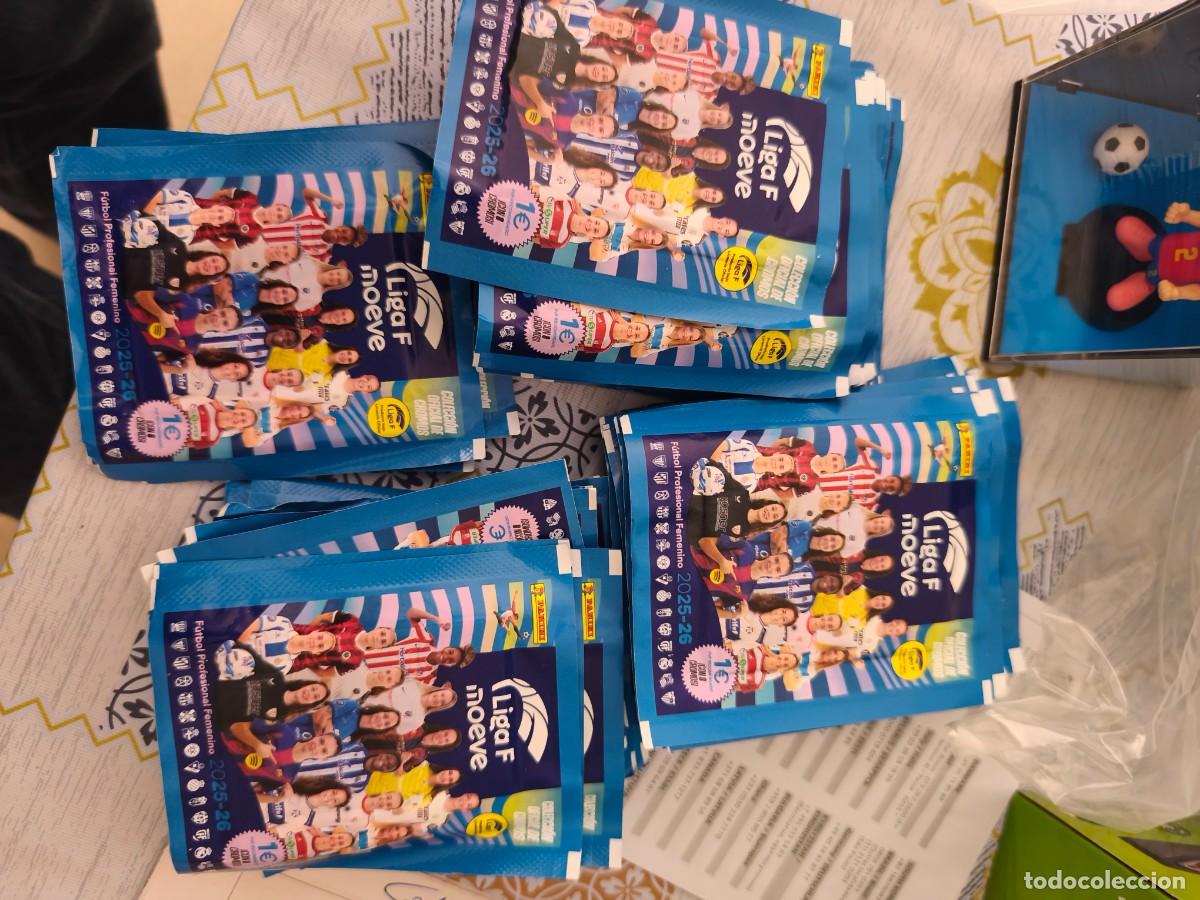 Cromos de f&uacute;tbol: 68 sobres sin abrir Panini 25/26 liga femenina