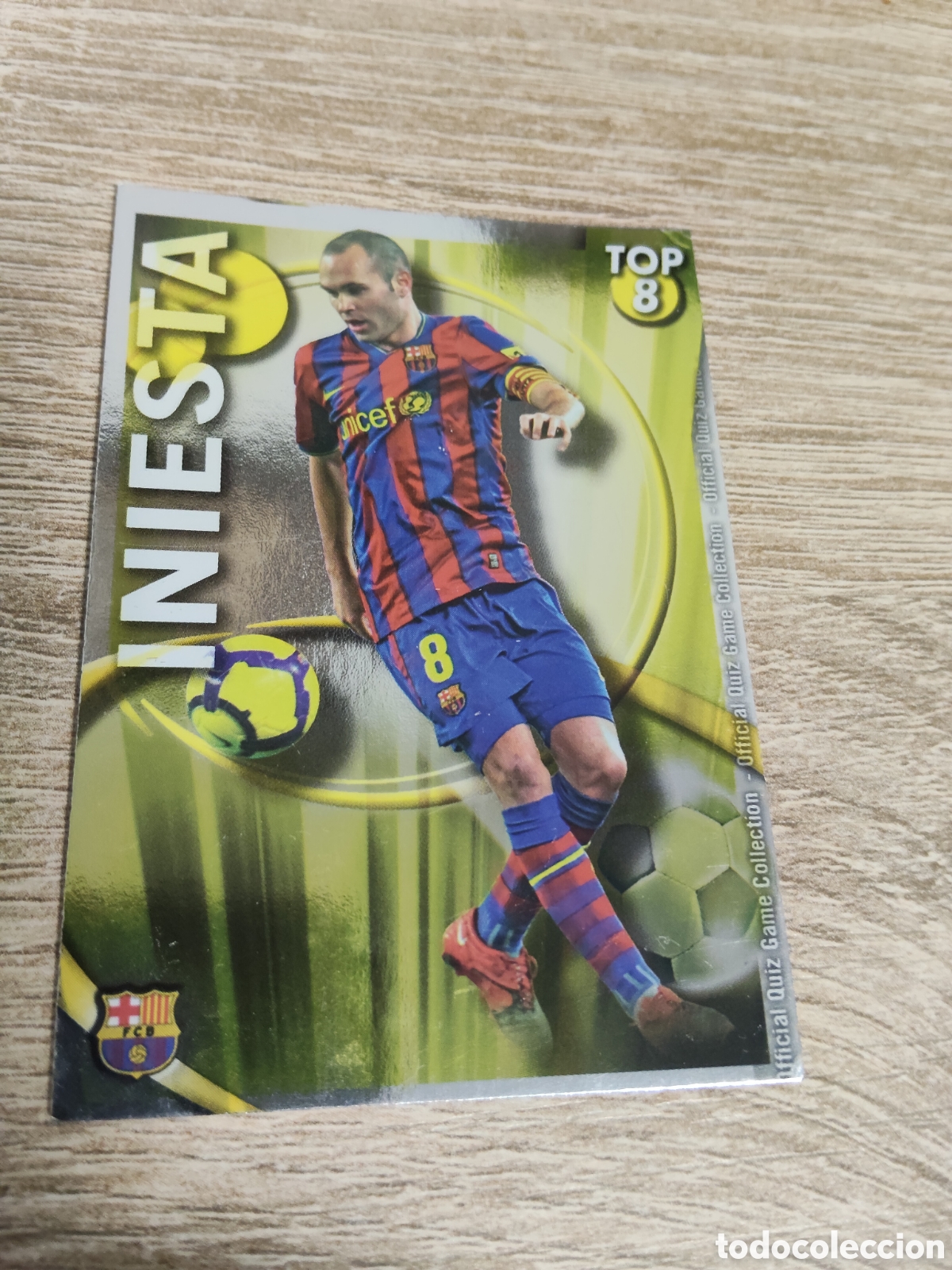 Cromos de f&uacute;tbol: Mundicromo las fichas de la liga 2010 2011 10 11 604 Iniesta Barcelona fondo dorado