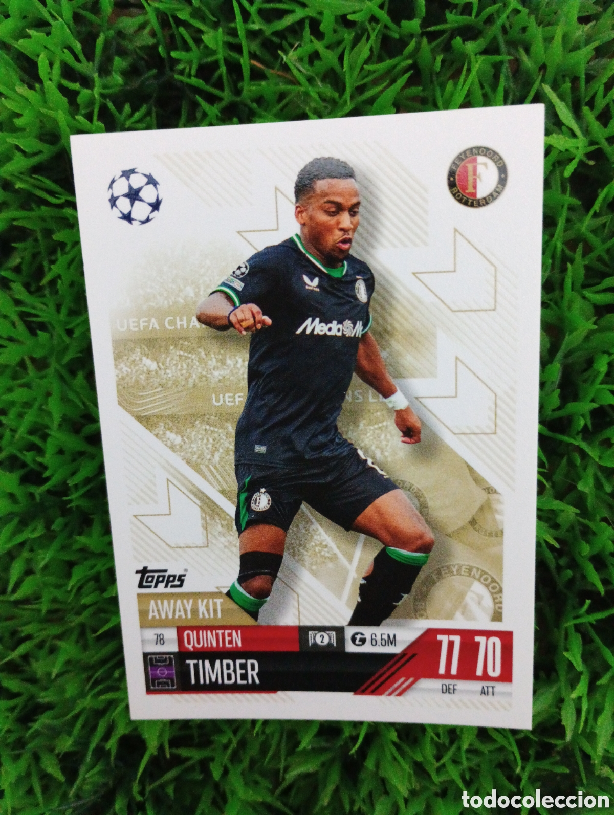 Cartes &agrave; collectionner de Football: Timber Feyenoord AWAY KIT Match Attax Extra 24-25 # 78