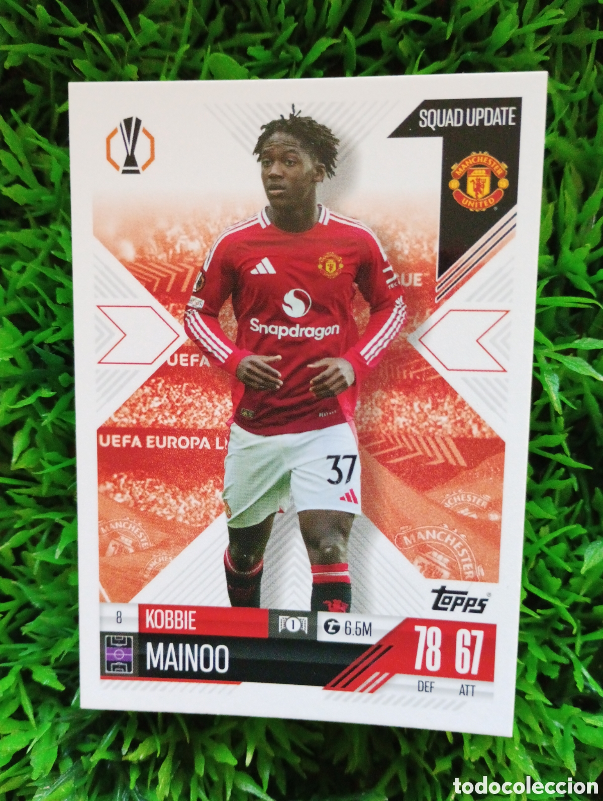 Football Stickers: Mainoo Manchester United SQUAD UPDATE Match Attax Extra 24-25 # 8