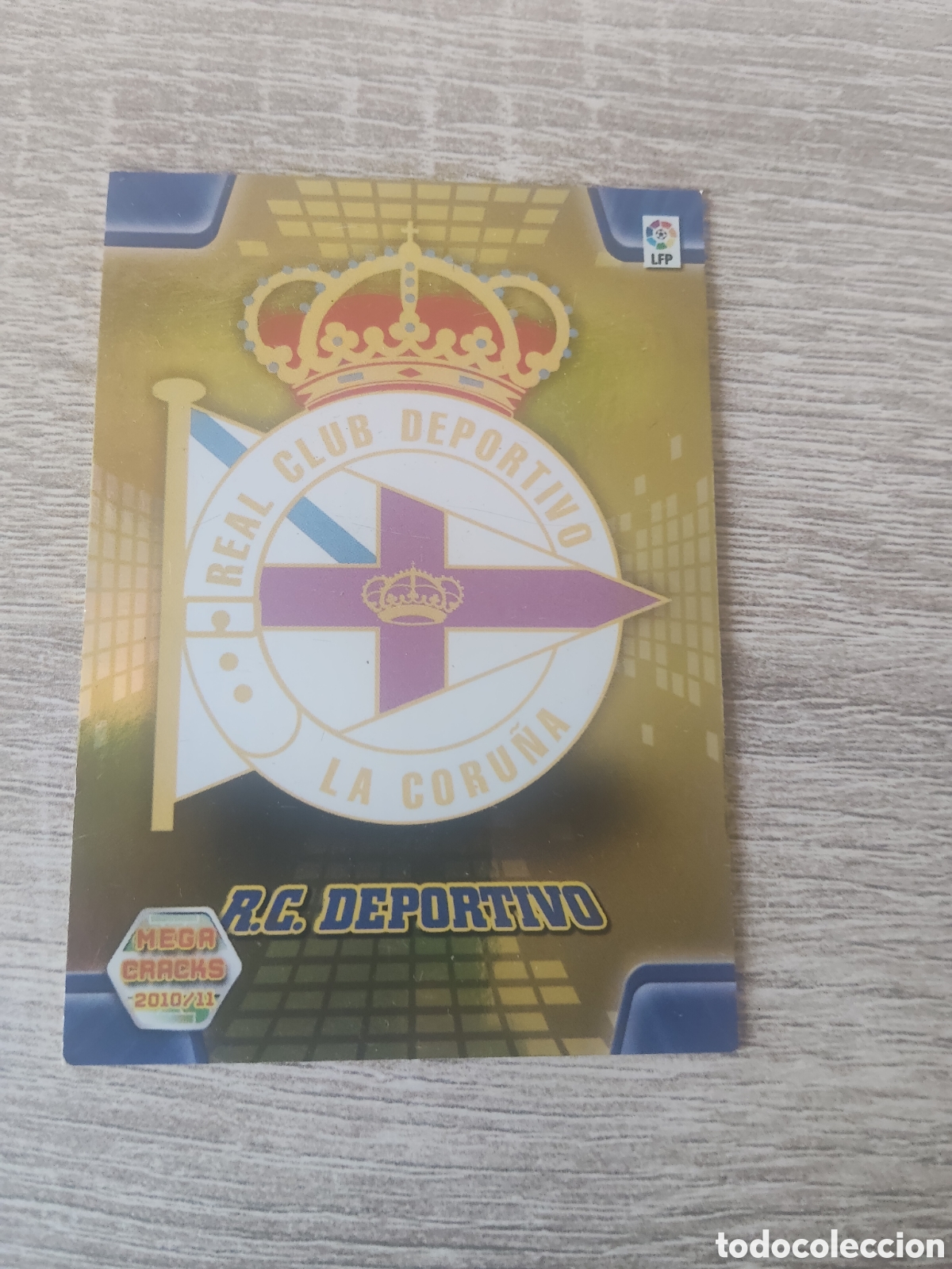 Cartes &agrave; collectionner de Football: Panini Megacracks 2010 2011 10 11 73 escudo Deportivo de la Coru&ntilde;a