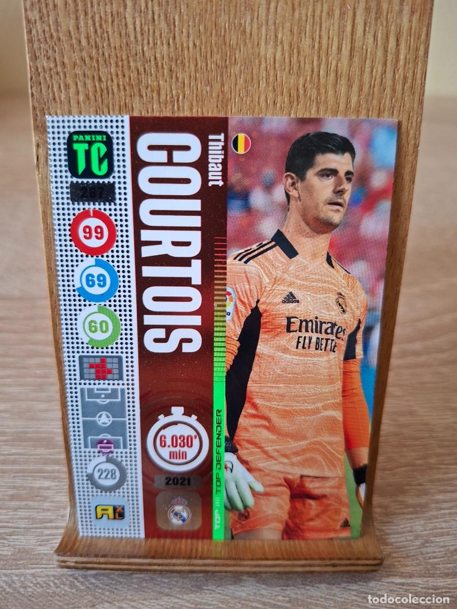 Football Stickers: Courtois Real Madrid Top Class 2022 Adrenalyn XL Top Defender