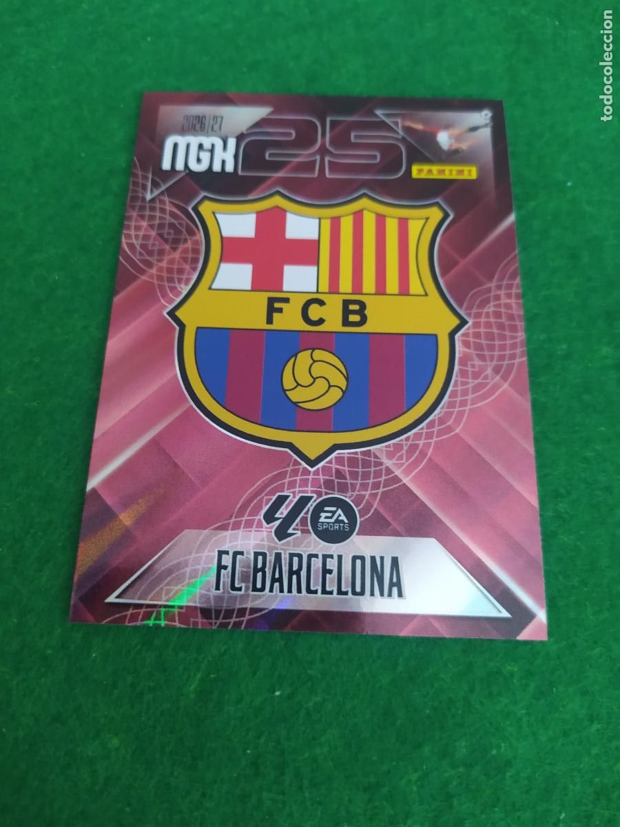 Cromos de Futebol: MEGACRACKS 2026 2027 MGK 26 27 NUEVO - FC BARCELONA N&ordm; 73 ESCUDO