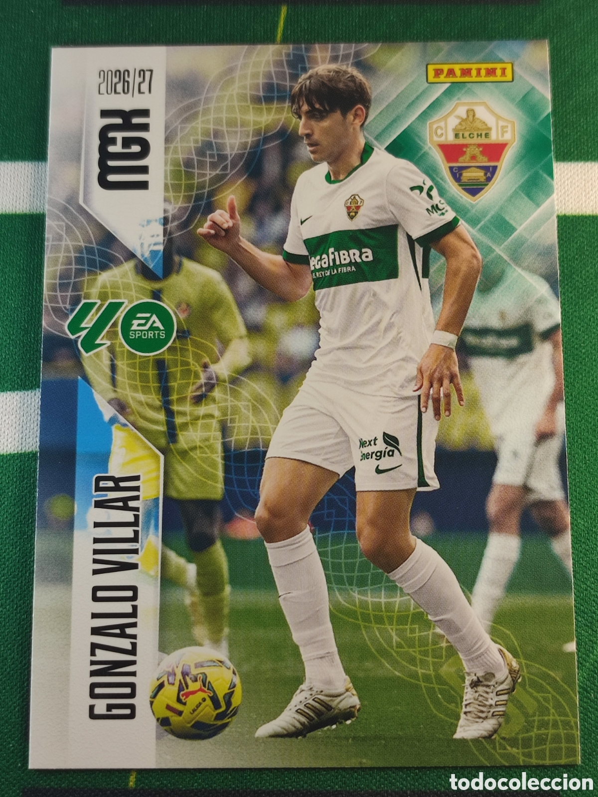Fu&szlig;ball-Sticker: 154 Gonzalo Villar Elche CF MEGACRACKS 2026 2027 - 26 27 MGK