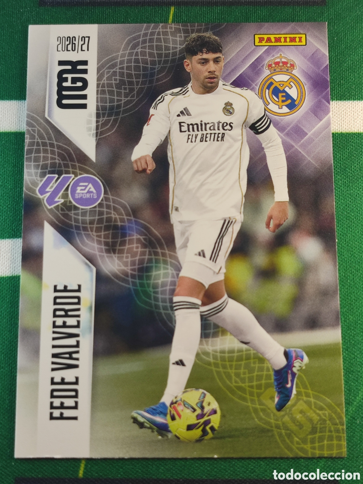 Fu&szlig;ball-Sticker: 226 Fede Valverde Real Madrid CF MEGACRACKS 2026 2027 - 26 27 MGK