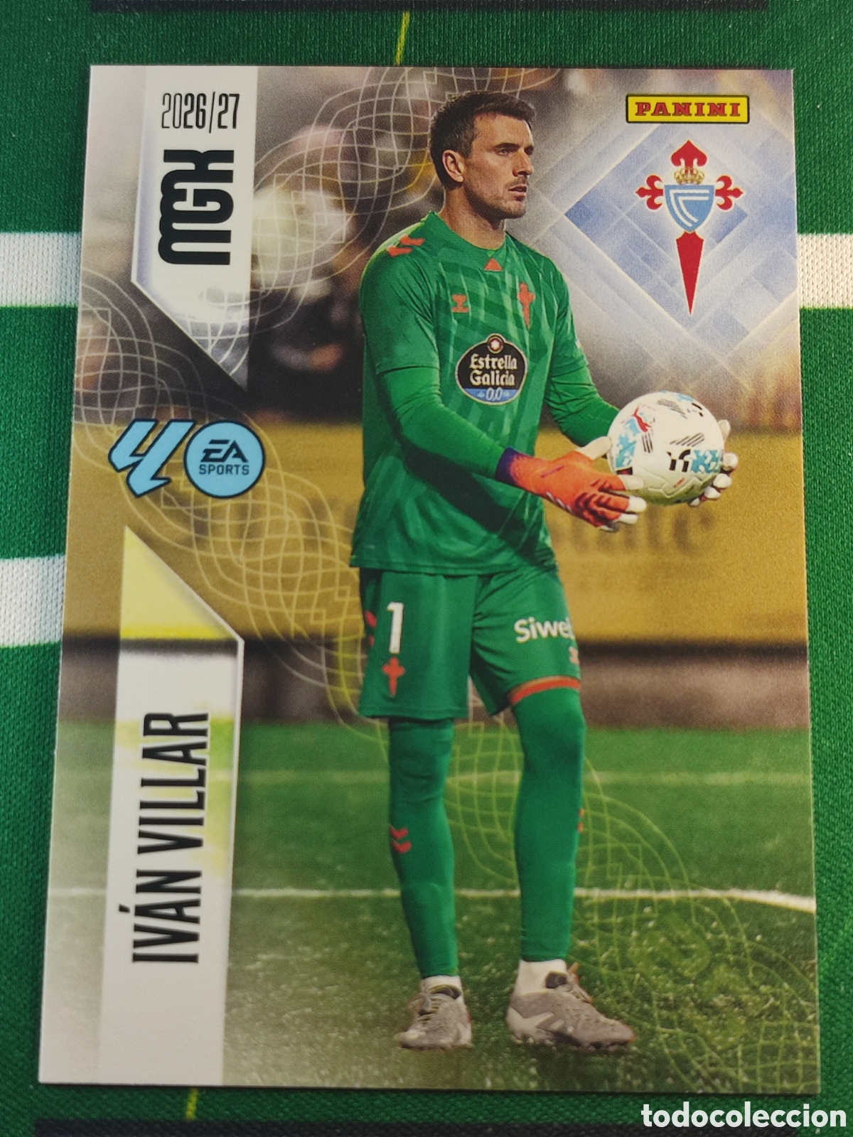 Football Stickers: 111 Iv&aacute;n Villar RC Celta MEGACRACKS 2026 2027 - 26 27 MGK