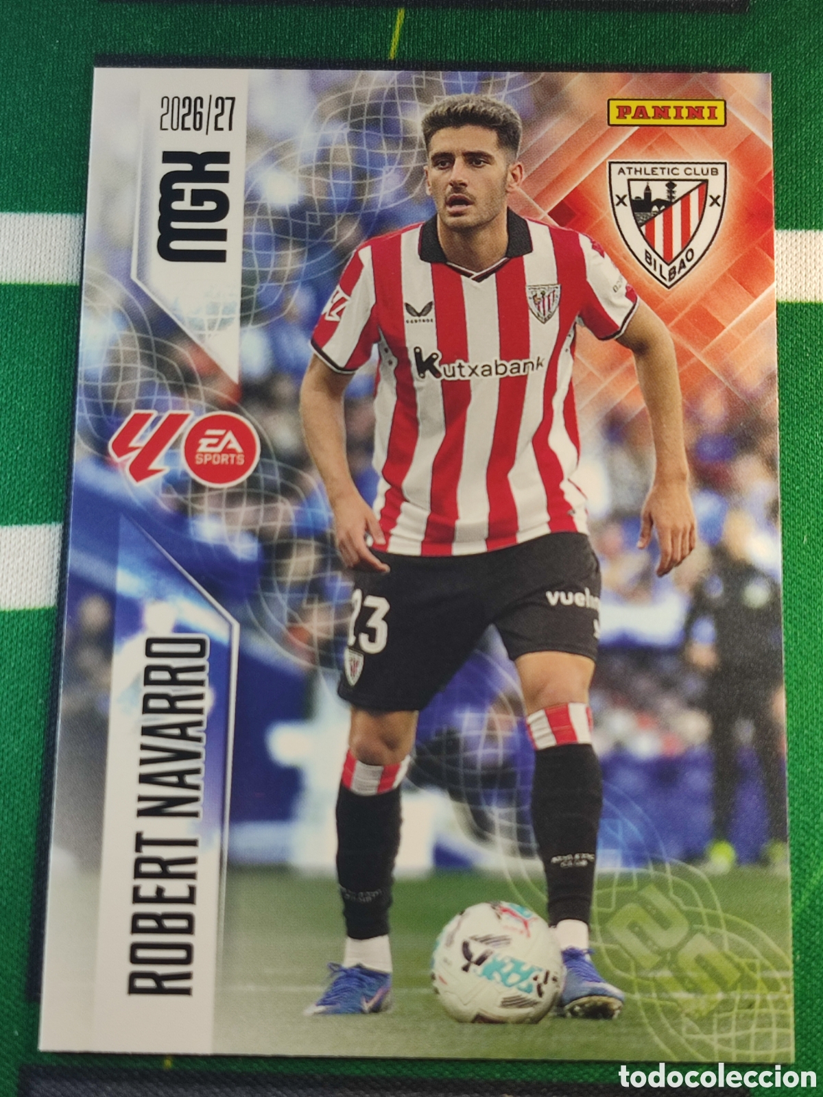 Football Stickers: 51 Robert Navarro Athletic Club MEGACRACKS 2026 2027 - 26 27 MGK