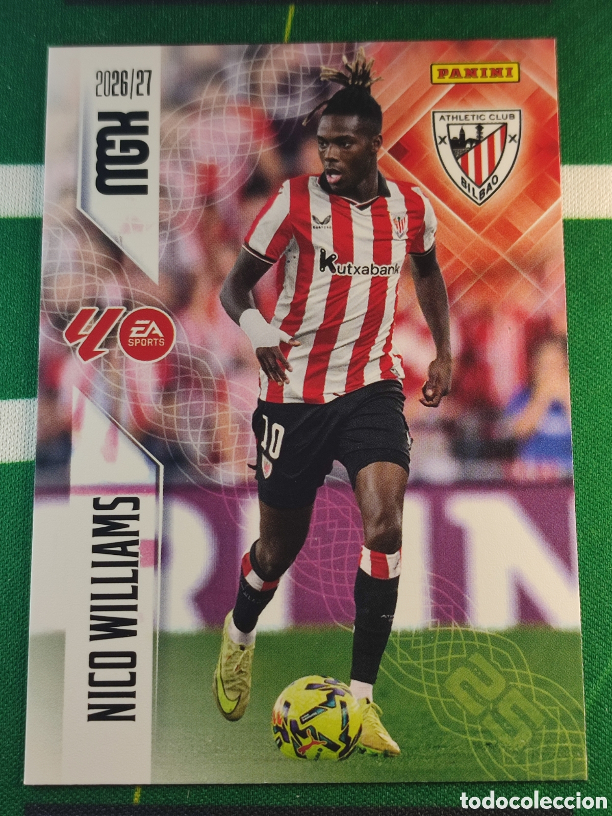 Cartes &agrave; collectionner de Football: 54 Nico Williams Athletic Club MEGACRACKS 2026 2027 - 26 27 MGK