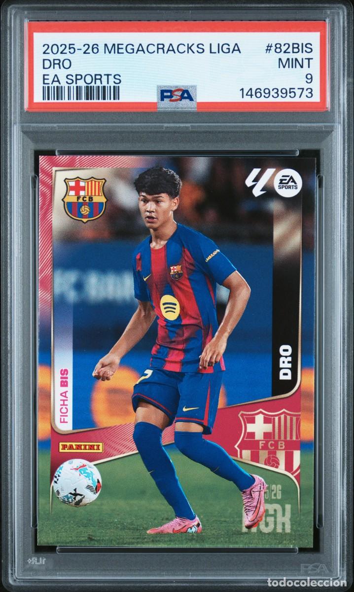Fu&szlig;ball-Sticker: Rookie Dro #82bis FC Barcelona Panini Megacracks 2025 2026 PSA 9