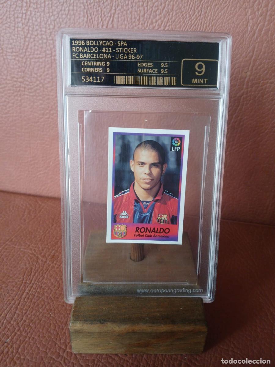 Fu&szlig;ball-Sticker: 1996 BOLLYCAO- SPA LA TRASERA DIF&Iacute;CIL...SIGUE LA LIGA RONALDO #11- STICKER FC BARCELONA- LIGA 96-97