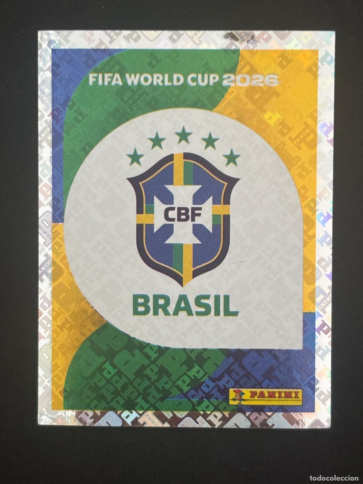 Cartes &agrave; collectionner de Football: BRA1 ESCUDO BRASIL BRILLANTE CROMO PANINI FIFA WORLD CUP MUNDIAL 2026