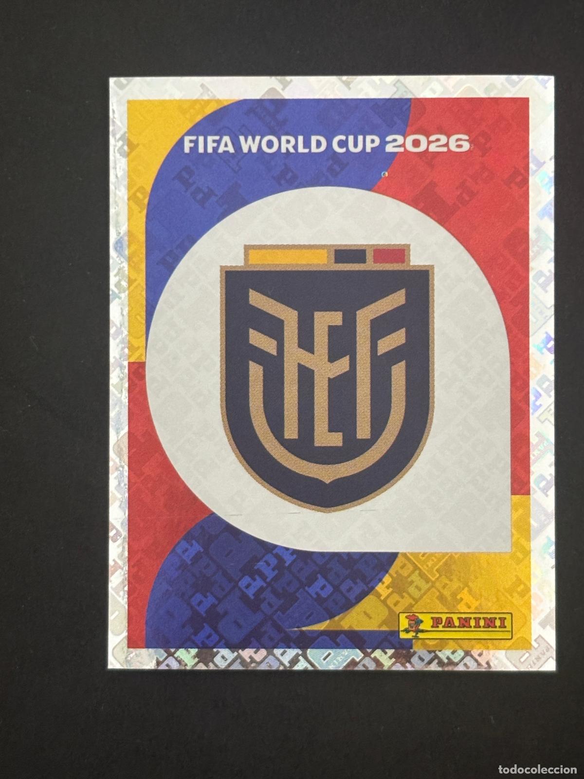 Cartes &agrave; collectionner de Football: ECU1 ESCUDO ECUADOR BRILLANTE CROMO PANINI FIFA WORLD CUP MUNDIAL 2026