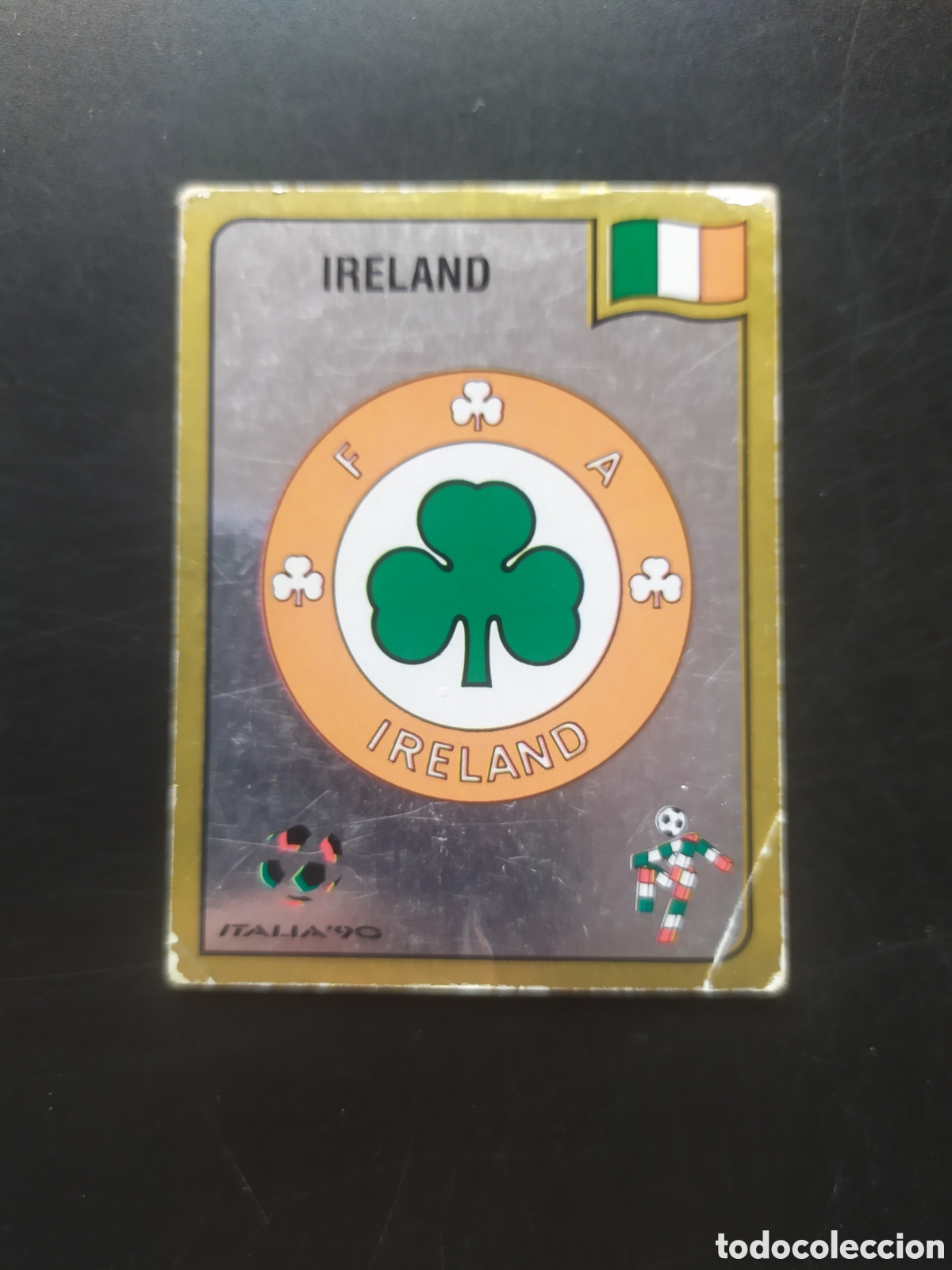 Cromos de Futebol: Mundial Italia 90 panini escudo n&deg; 420 Irlanda sin pegar