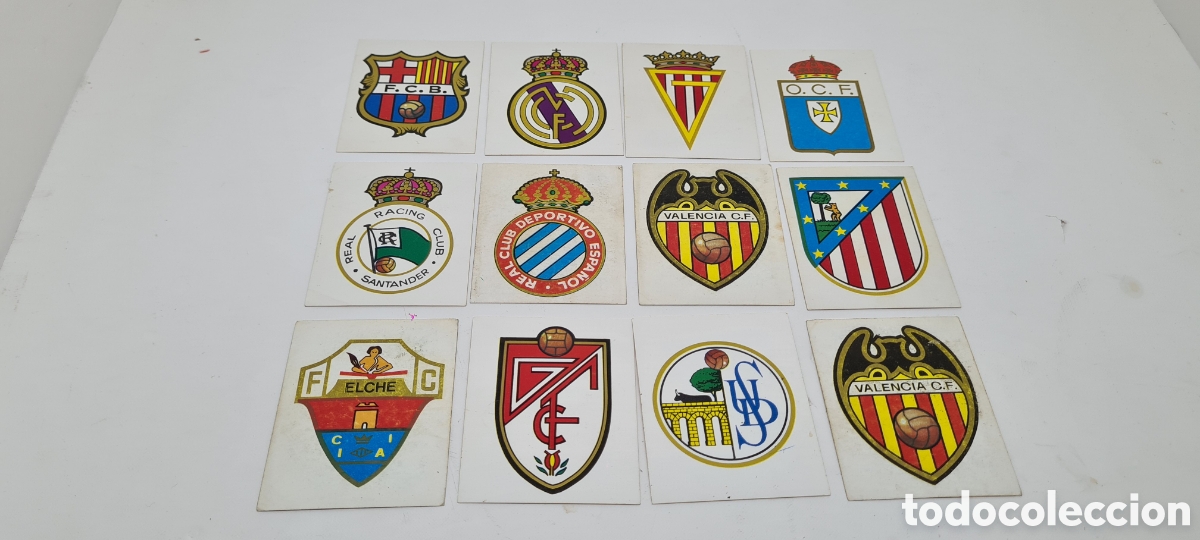 Cromos de f&uacute;tbol: 12 CROMOS ESCUDOS Y EQUIPOS EDICIONES ESTE CON TRASERA SIN USO - Foto 1