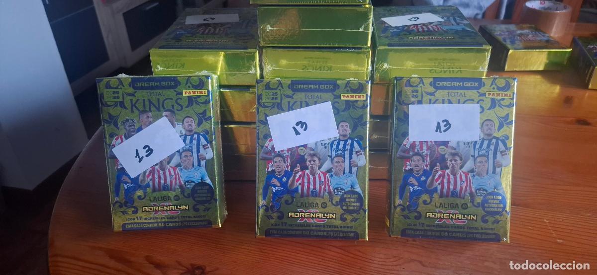 Football Stickers: DREAM BOX 2025-26 TOTAL KINGS PANINI ADRENALYN XL LA LIGA PRECINTADO-50 CARDS ESPECIALES. 1 UNIDAD