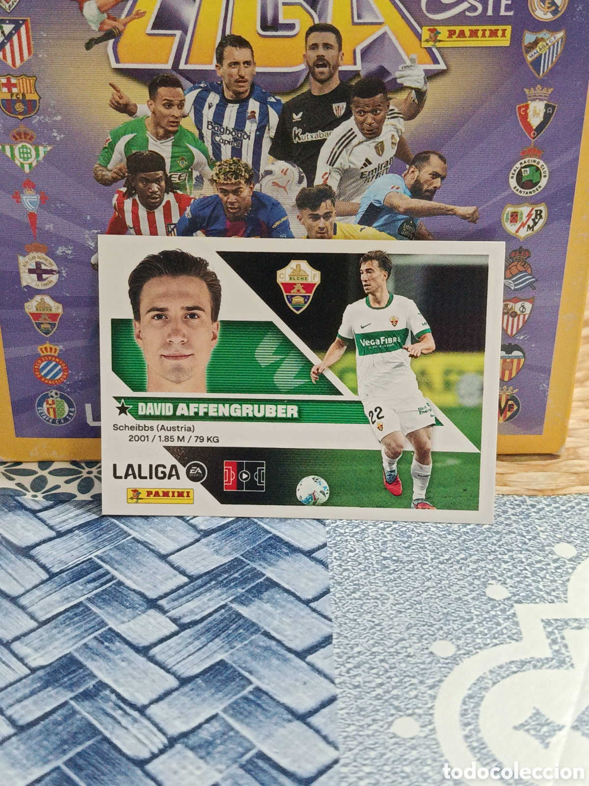 Cartes &agrave; collectionner de Football: AFFENGRUBER ELCHE C.F. N&ordm; 8 LIGA ESTE 26 27 2026 2027 PANINI &rdquo;NUEVO DE SOBRE&rdquo;