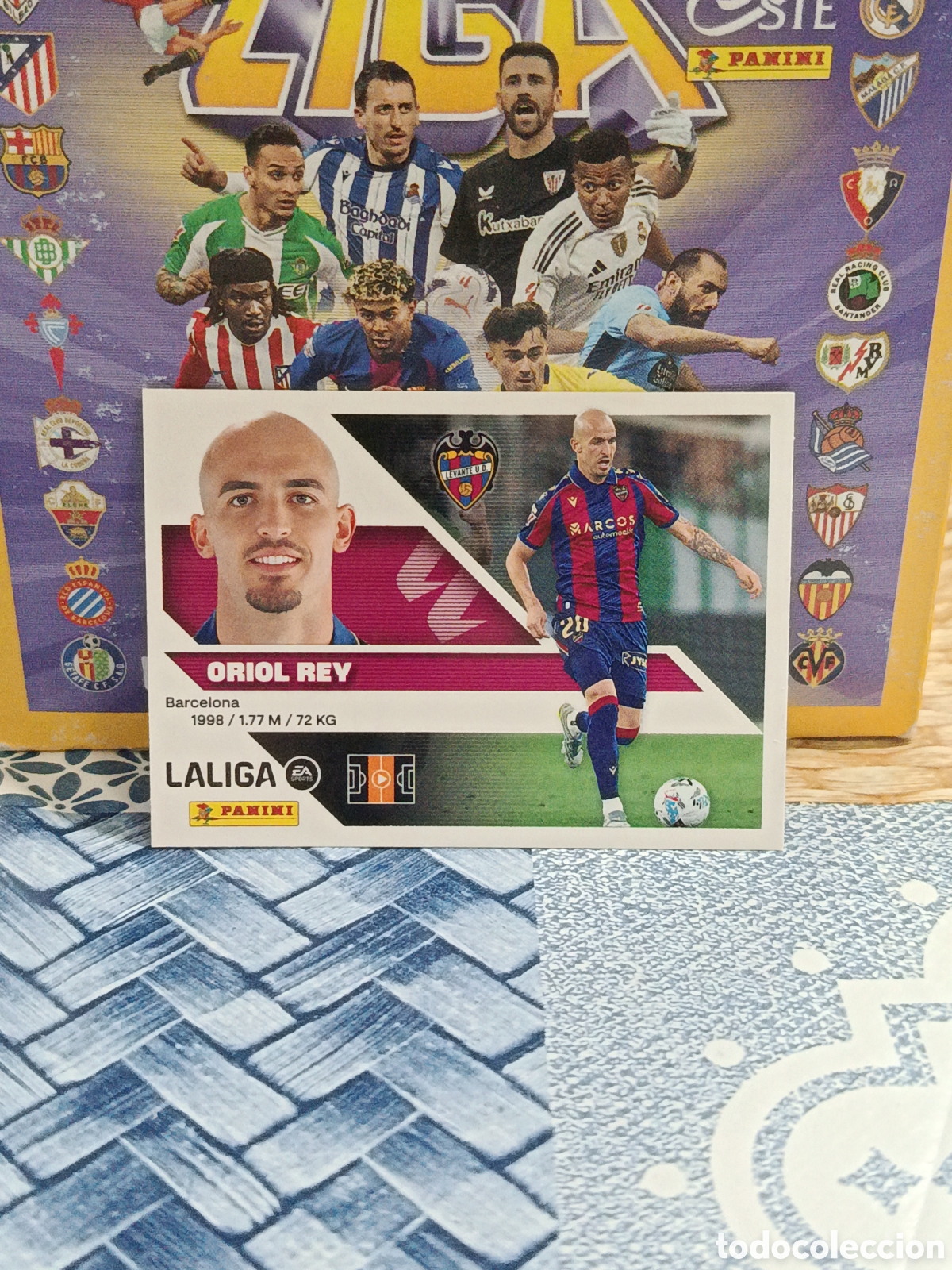 Cartes &agrave; collectionner de Football: ORIOL REY LEVANTE N&ordm; 11 LIGA ESTE 26 27 2026 2027 PANINI &rdquo;NUEVO DE SOBRE&rdquo;