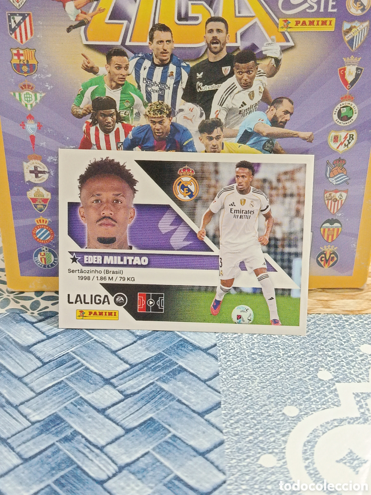 Cromos de Futebol: MILITAO REAL MADRID N&ordm; 6 LIGA ESTE 26 27 2026 2027 PANINI &rdquo;NUEVO DE SOBRE&rdquo;