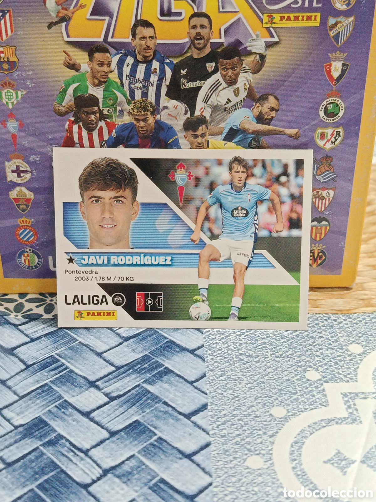 Figurine di Calcio: JAVI RODRIGUEZ CELTA N&ordm; 7 LIGA ESTE 26 27 2026 2027 PANINI &rdquo;NUEVO DE SOBRE&rdquo;