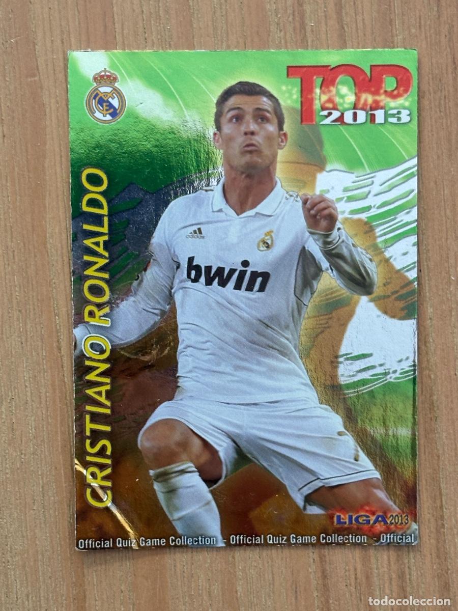 Football Stickers: 28. CROMO N 631 CRISTIANO RONALDO REAL MADRID TOP BRILLO LISO FONDO VERDE MUNDICROMO 2012-13