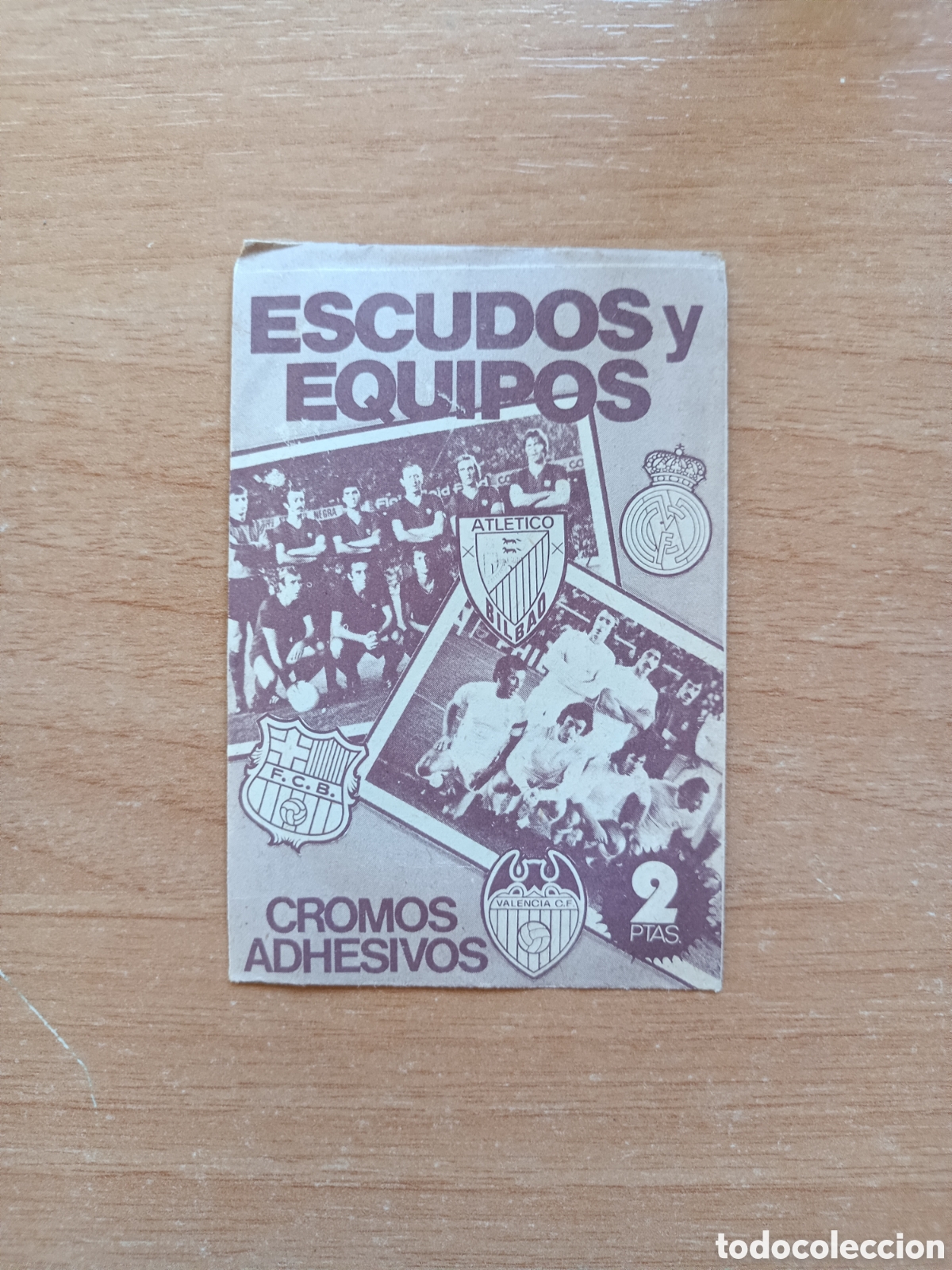 Figurine di Calcio: Sobre sin abrir ESCUDOS Y EQUIPOS Este 75.76