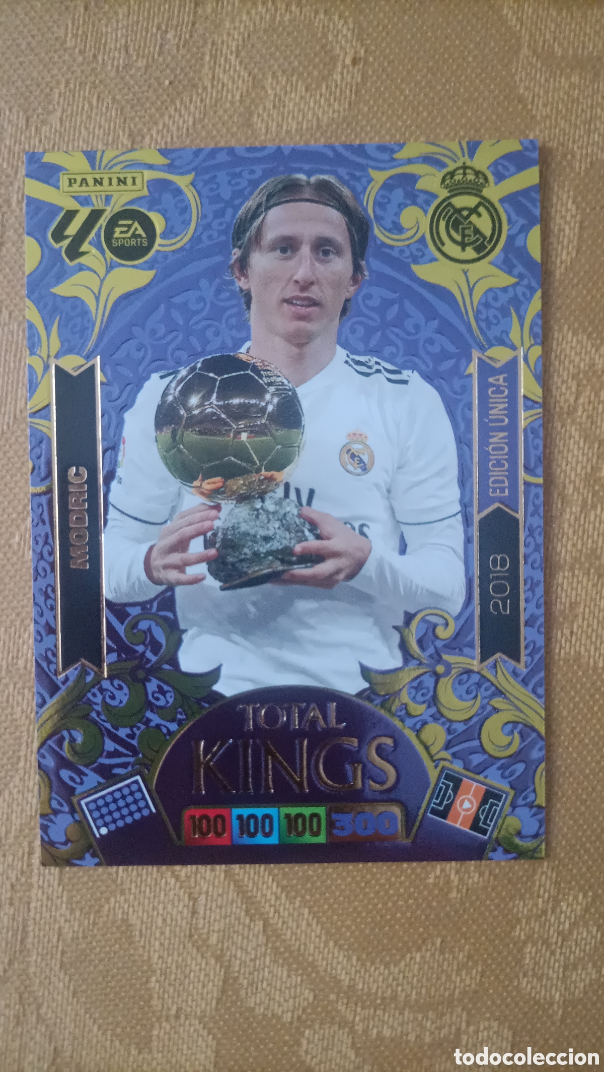 Football Stickers: Modric Real Madrid Total Kings Adrenalyn 25/26