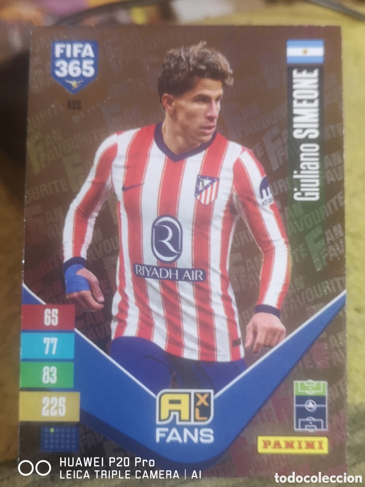 Figurine di Calcio: ADRENALYN FIFA 365 2027 FANS PARALELA GIULIANO SIMEONE 425 - ATLETICO DE MADRID