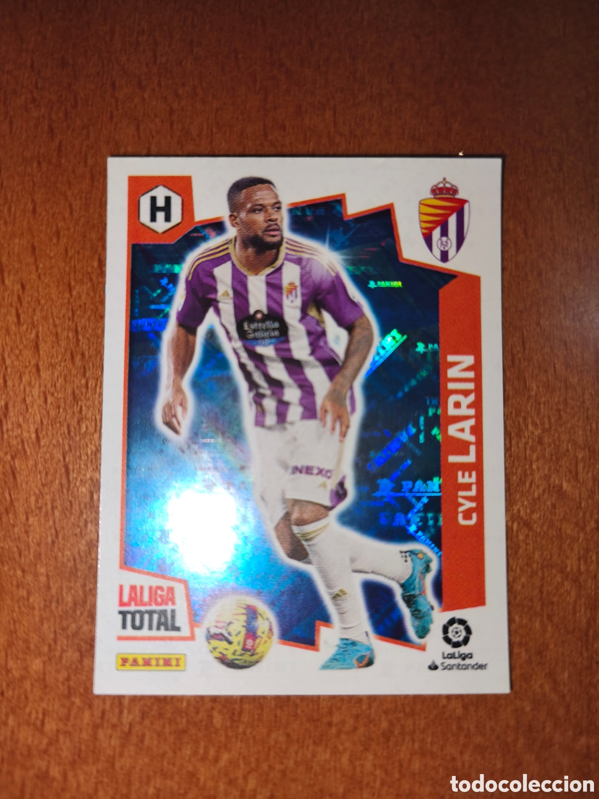 Figurine di Calcio: Larin n&deg;454 H&Eacute;ROES laliga total 22/23 Real Valladolid