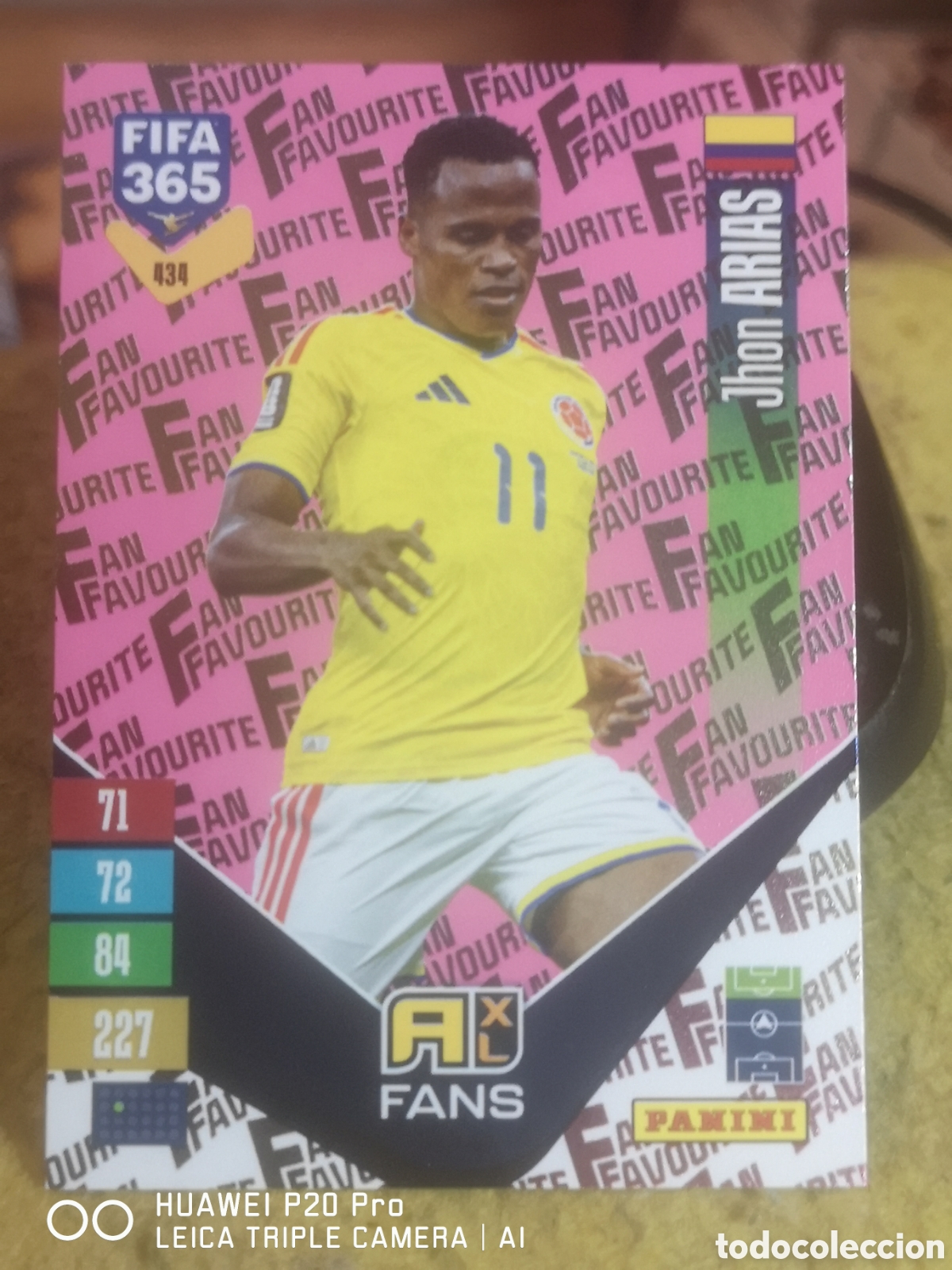 Fu&szlig;ball-Sticker: ADRENALYN FIFA 365 2027 FANS PARALELA ROSA JHON ARIAS 434 - COLOMBIA